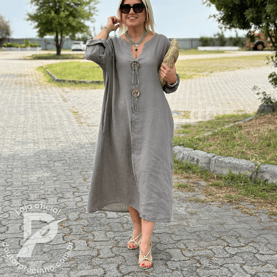 Vestido Feminino Aurora - Modelo Longo com Botões Decorativos e Mangas 3/4