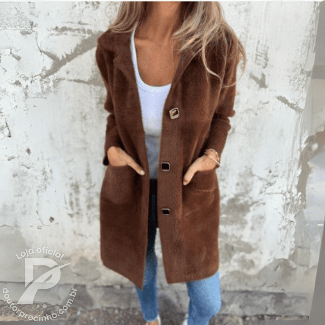 Casaco Amaryllis – Elegância Atemporal com Toque Aconchegante
