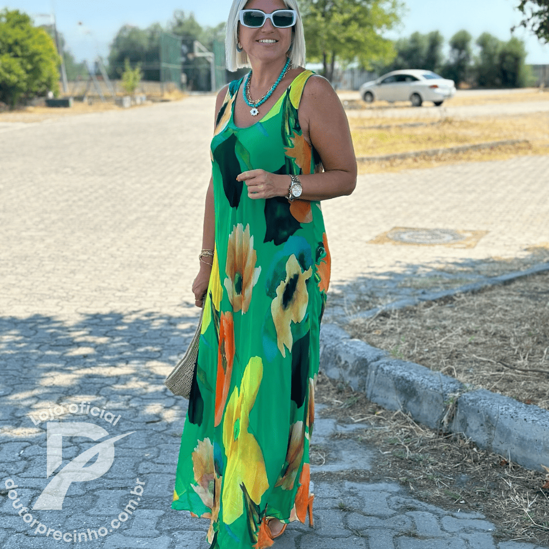 Vestido Feminino Camila - Modelagem Fluida com Estampa Floral Vibrante