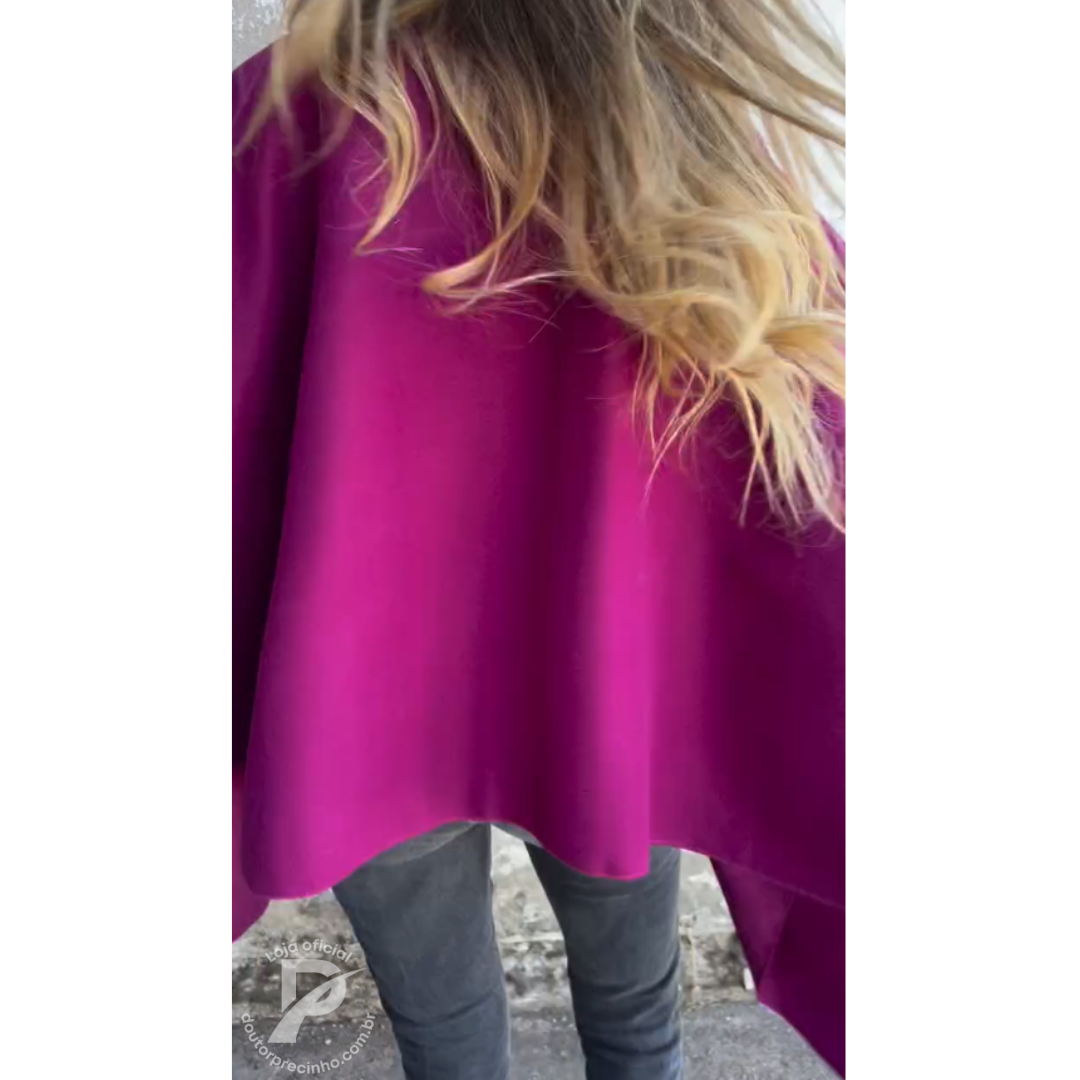 Casaco Maressa – Estilo Capa com Modelagem Ampla e Caimento Elegante
