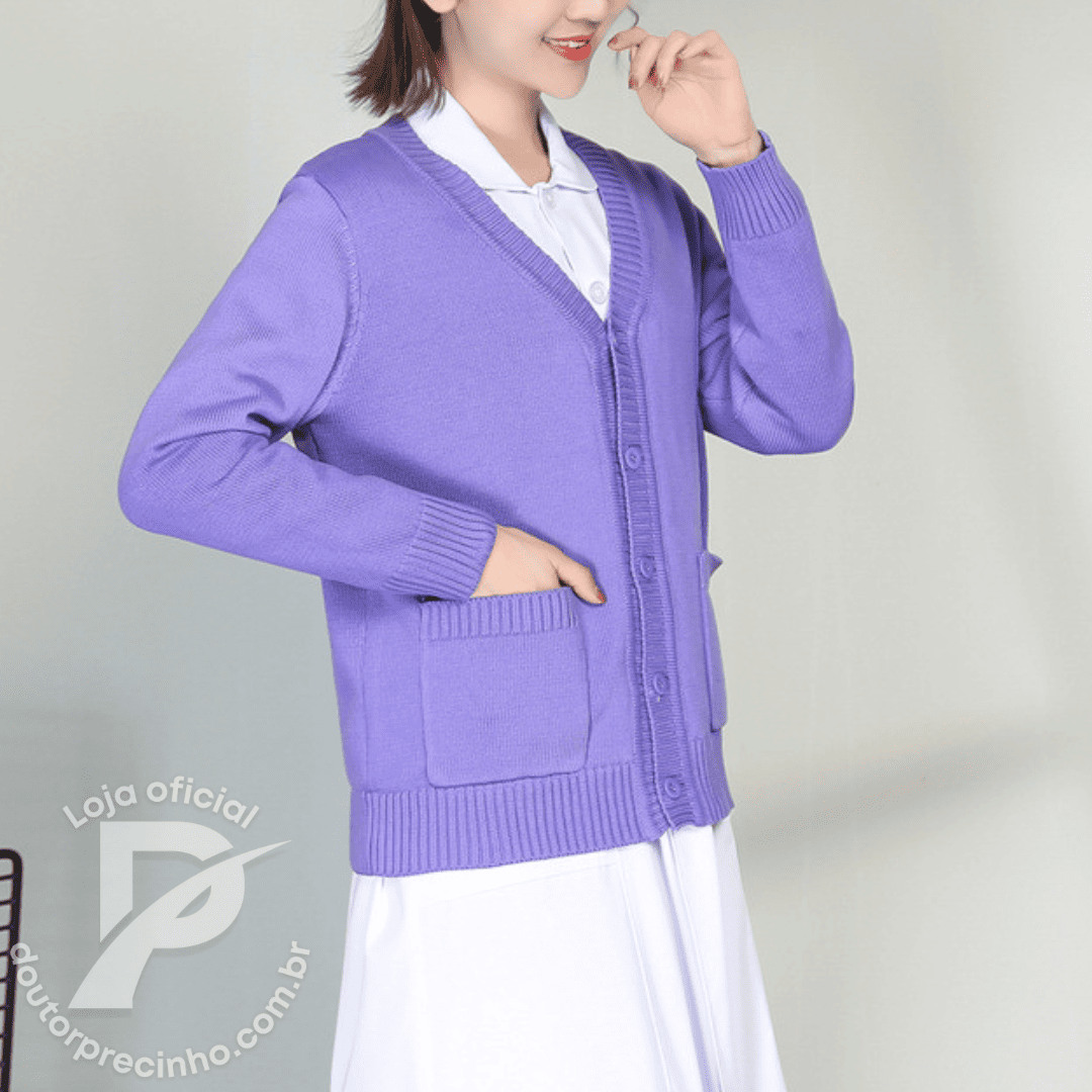 Cardigan Leandra – Elegância Clássica Para Todos os Momentos