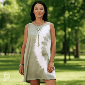 Vestido Arlisse - Simplicidade luminosa