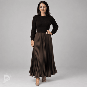 Vestido Margot – Elegância Atemporal com Toque Aconchegante