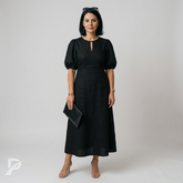 Vestido Romina – Elegância Atemporal com um Toque Moderno