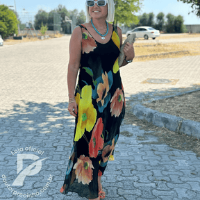 Vestido Feminino Camila - Modelagem Fluida com Estampa Floral Vibrante