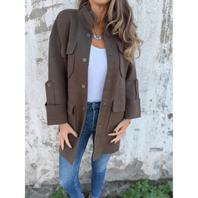 Casaco Feminino Térmico com Bolsos Grandes e Botões – Modelo Mirelle