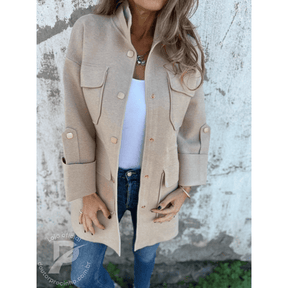 Casaco Feminino Térmico com Bolsos Grandes e Botões – Modelo Mirelle