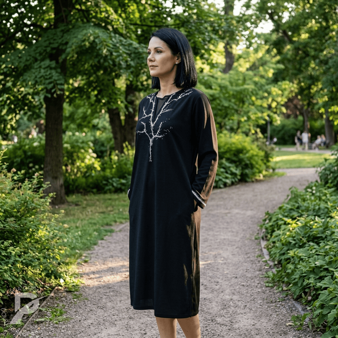 Vestido Calandra - Mistério Elegante com Presença que Impressiona