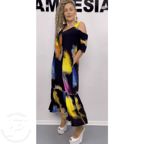 Vestido Savina - com Recortes Modernos