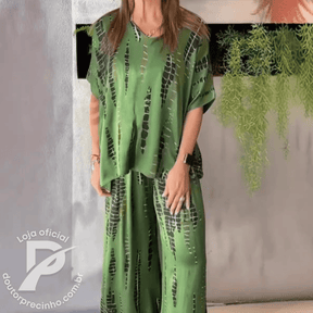 Conjunto Feminino Rafaela - Blusa e Calça Solta com Estampa Moderna e Bolsos
