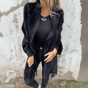 Poncho Feminino com Franjas Quitéria – Estilo, Aconchego e Elegância no Frio