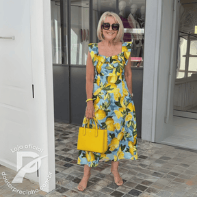 Vestido Feminino Alessia - Estampa Vibrante com Babados e Modelagem Midi