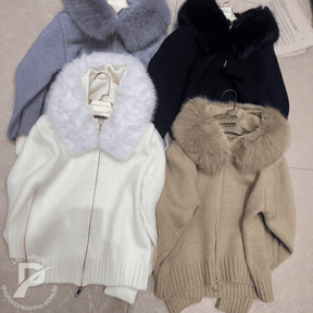 Casaco Thalina – Inverno Elegante com Capuz de Pelo