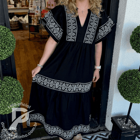 Vestido Feminino Amara - Modelo Longo com Bordado Étnico e Mangas Amplas