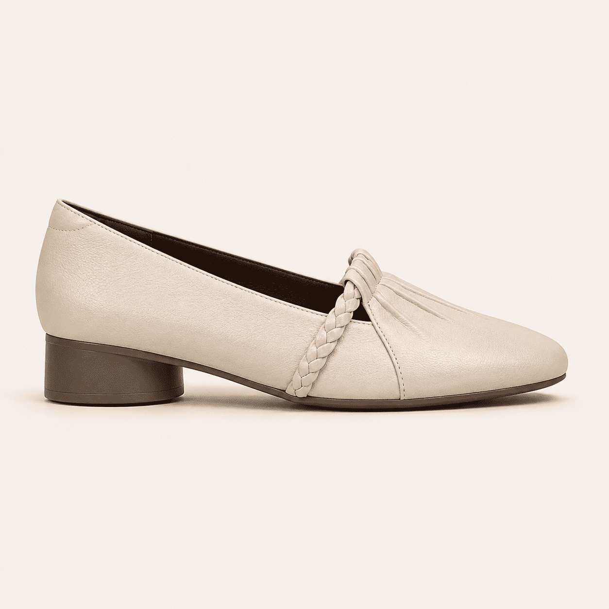 Sapatilha Eloise — Delicadeza que acompanha cada passo