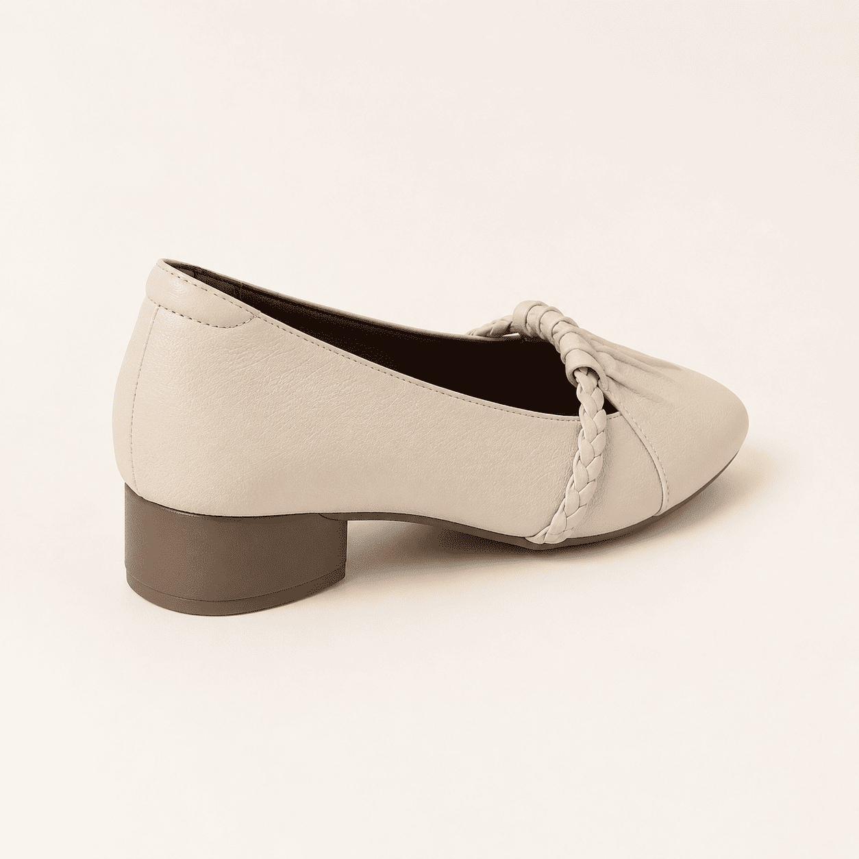Sapatilha Eloise — Delicadeza que acompanha cada passo